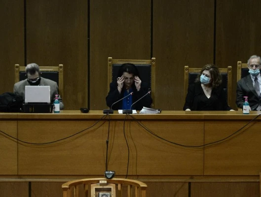 ΙΣΤΟΡΙΚΗ Η ΑΠΟΦΑΣΗ ΤΗΣ ΔΙΚΑΙΟΣΥΝΗΣ ΓΙΑ ΤΗ ΧΡΥΣΗ ΑΥΓΗ  ΔΗΜΟΚΡΑΤΙΚΗ ΑΣΠΙΔΑ ΣΤΗΝ ΚΟΙΝΩΝΙΑ