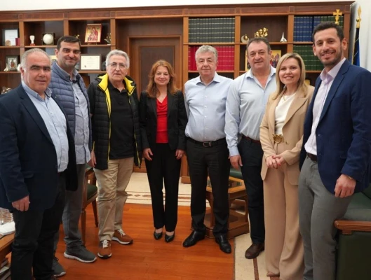 Δράσεις του κλιμακίου της ΓΣΕΕ στο Ηράκλειο Κρήτης για τη Γενική Απεργία της 9ης Απριλίου