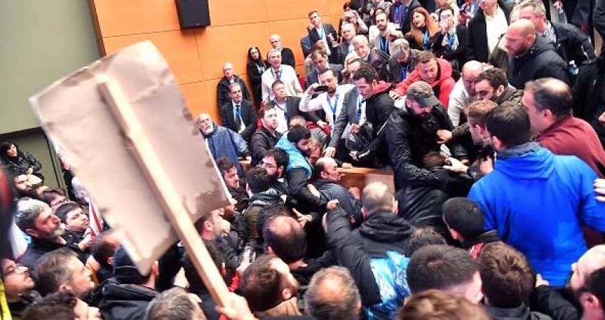 Δελτίο Τύπου: 4 ΛΕΠΤΑ ΜΑΘΗΜΑΤΑ «ΔΗΜΟΚΡΑΤΙΑΣ» ΑΠΟ ΤΟ Π.Α.ΜΕ