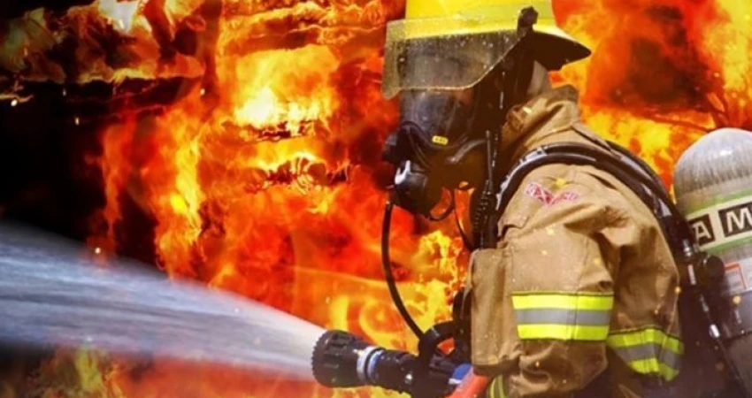 Ήρωες στη φωτιά, αλλά..."γηρασμένοι" στις προκηρύξεις μόνιμων θέσεων εργασίας οι συμβασιούχοι πυροσβέστες ;