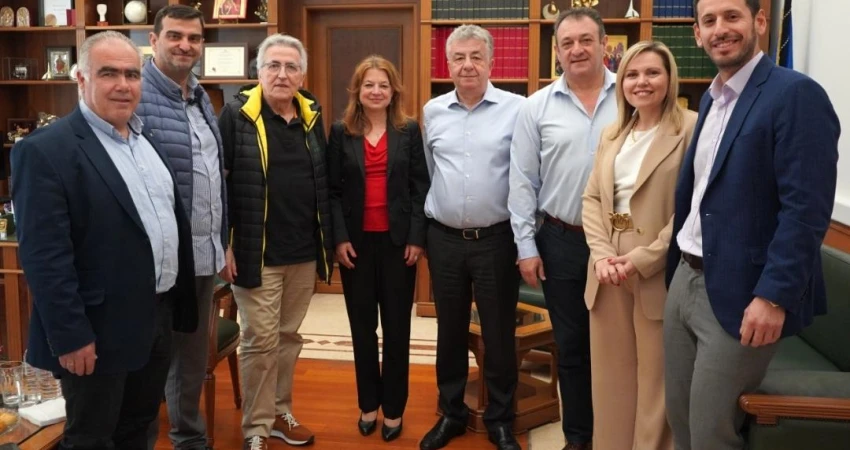 Δράσεις του κλιμακίου της ΓΣΕΕ στο Ηράκλειο Κρήτης για τη Γενική Απεργία της 9ης Απριλίου