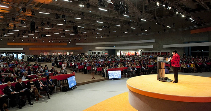 ΔΕΛΤΙΟ ΤΥΠΟΥ - ΨΗΦΙΣΜΑ ΑΛΛΗΛΕΓΓΥΗΣ ΤΗΣ ΔΙΕΘΝΟΥΣ ΣΥΝΔΙΚΑΛΙΣΤΙΚΗΣ ΣΥΝΟΜΟΣΠΟΝΔΙΑΣ ΣΤΟΝ ΕΛΛΗΝΙΚΟ ΛΑΟ